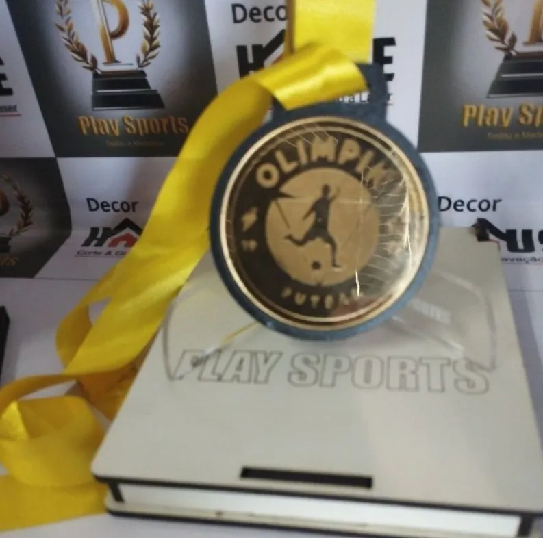 Kit com 10 medalhas em MDF e acrílico personalizadas — 6,5 cm